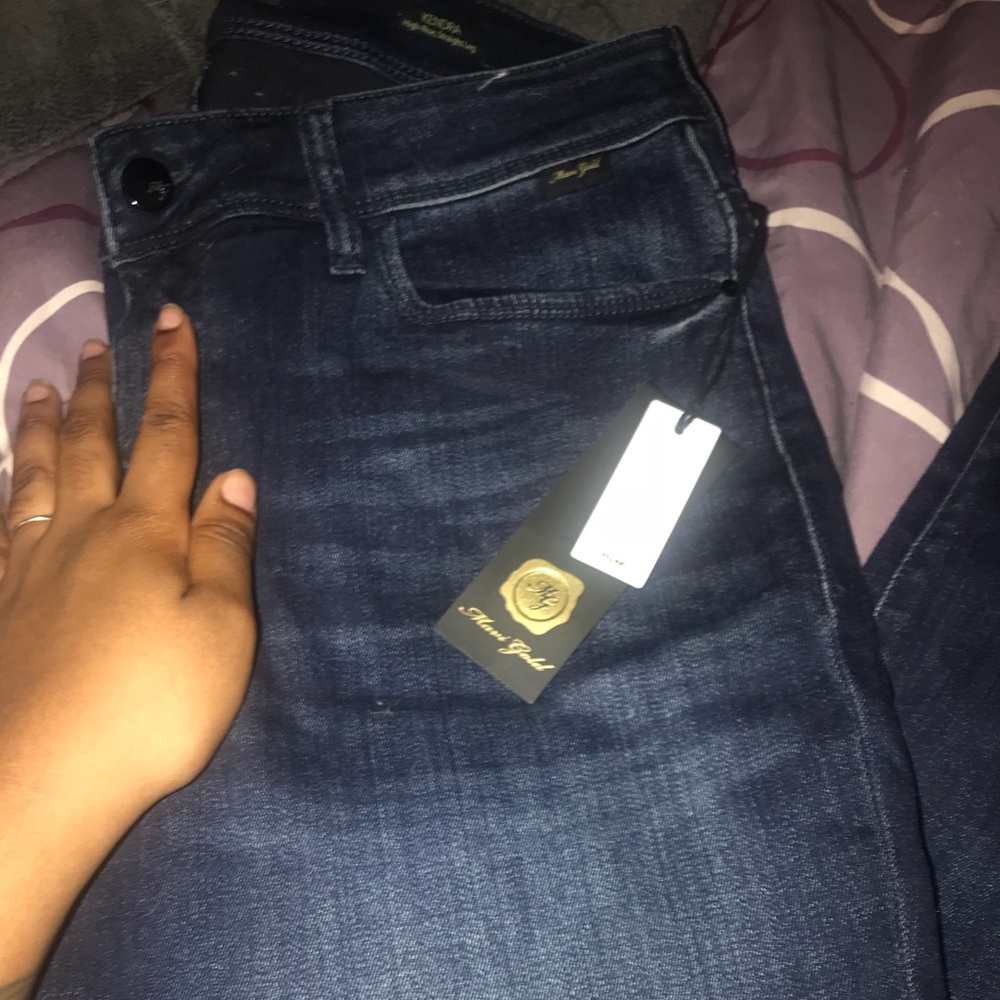 Kendra High Raise Straight Jeans 🗣
